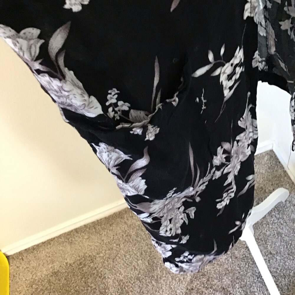 Spiritual Gangster Maya Tie-Front Floral Kimono Robe One Size Cardigan - Picture 6 of 11